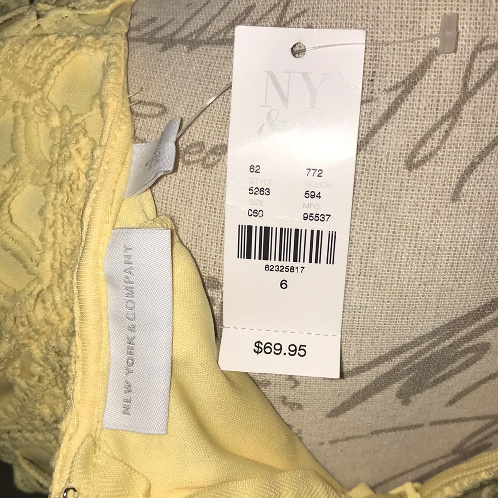 BOLD YELLOW DRESS - Picture 4 of 4